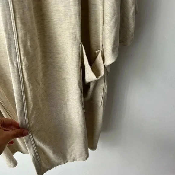 Women's Bamboo/cotton Blanket Cardigan
null - Picture 6 of 11